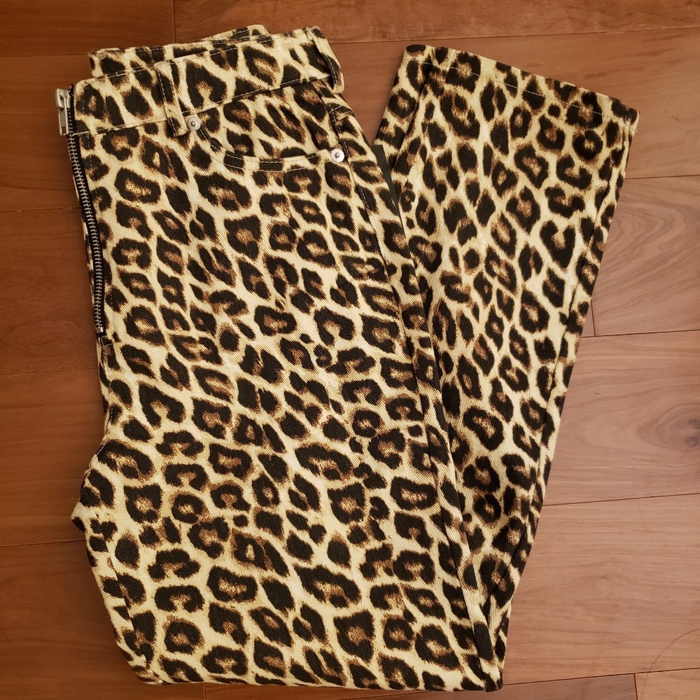 Forever 21 Cheetah Print Pants